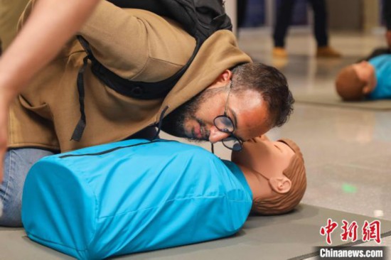 5��9������W(xu��)�����ü��˵��߾���(x��)�ķΏ�(f��)�K���������� �z