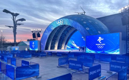 盡顯簡潔莊重現(xiàn)代設計風格的北京頒獎廣場