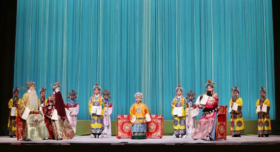 “國戲風(fēng)華”展演季第七屆“青研班”師生聯(lián)袂演出《龍鳳呈祥》