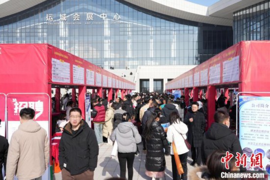 圖為招聘活動現(xiàn)場。 解凱光 攝