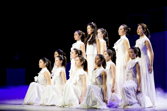 羅陽(yáng)女兒歌唱《天空里的爸爸》追憶父親