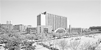 圖為昆明冶金高等專科學(xué)校。 受訪單位供圖