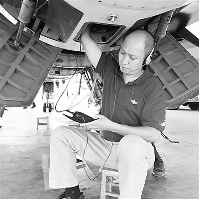 羅卓紅在工作現(xiàn)場(chǎng)。